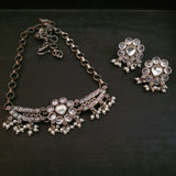 TRIBAL SILVER PLATED CHOKER WITH EARRINGS
