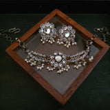 TRIBAL SILVER PLATED CHOKER WITH EARRINGS