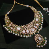 FINEST QUALITY POLKI KUNDAN CHOKER WITH EARRINGS AND MAANGTIKKA