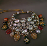 EXCLUSIVE FINEST QUALITY POLKI KUNDAN CHOKER WITH EARRINGS