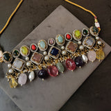 EXCLUSIVE NATURAL STONE CHOKER WITH EARRINGS