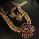 WEAR ME EXCLUSIVE DESIGNER TEMPLE NECKLACE WITH EARRINGS