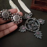TRIBAL REAL SILVER PLATED NECKLACE WITH EARRINGS IN ANTIQUE FINISH