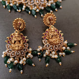 FINEST QUALITY TEMPLE CHOKER WITH EARRINGS