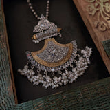 TRIBAL SILVER PLATED DUAL TONE NECKPIECE
