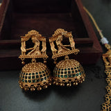 TEMPLE CHOKER IN FINEST POLISH