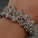 FINE QUALITY TEMPLE OPENABLE BANGLE (SINGLE PIECE) IN SILVER FINISH