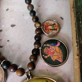 EXCLUSIVE TIGER EYE PICTURE NECKLACE