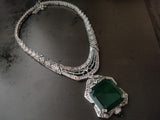 EXQUISITE IMITATION EMERALD STONE NECKLACE