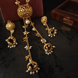 EXCLUSIVE HANDMADE NECKLACE WITH EARRINGS