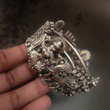 TRIBAL SILBVER PLATED TEMPLE BANGLE