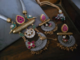 TRIBAL HASLI CHOKER WITH EARRINGS