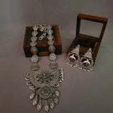 TRIBAL SILVER PLATED NECKLACE WITH EARRINGS