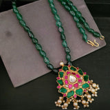 FINE QUALITY KUNDAN PENDANT WITH AGATE STONE STRING