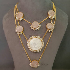 WEAR ME EXCLUSIVE ROSE QUARTZ NECKLACE WITH STUDS