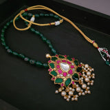 WEAR ME EXCLUSIVE DESIGNER NECKPIECE