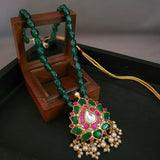 WEAR ME EXCLUSIVE DESIGNER NECKPIECE