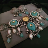 TRIBAL SILVER PLATED CHOKER WITH EARRINGS
