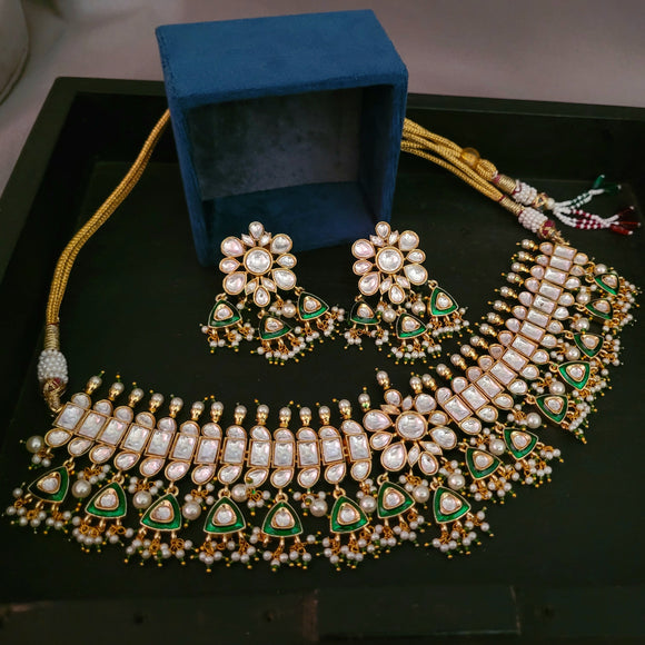 FINEST QUALITY POLKI CHOKER WITH EARRINGS
