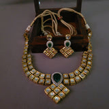 KUNDAN CHOKER WITH EARRINGS