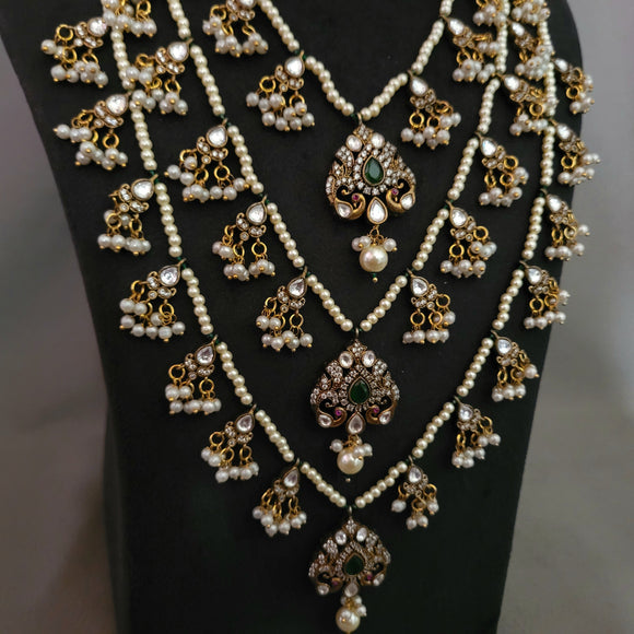 EXCLUSIVE ANTIQUE FINISH KUNDAN LAYERED NECKPIECE WITH EARRINGS