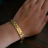 DESIGNER FINEST QUALITY STAINLESS STEEL GOLD PLATED OPENABLE BANGLE