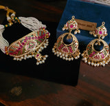 FINEST QUALITY JADAU CHOKER WITH EARRINGS