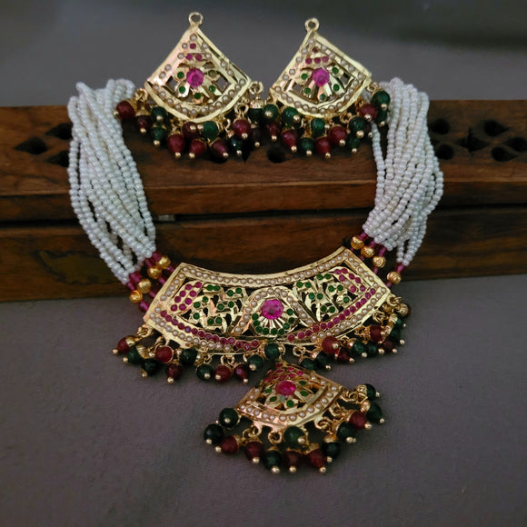 FINEST QUALITY JADAU NECKLACE WITH EARRINGS