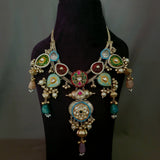 WEAR ME EXCLUSIVE DESIGNER NECKPIECE