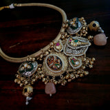 WEAR ME EXCLUSIVE DESIGNER NECKPIECE