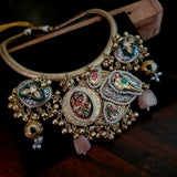 WEAR ME EXCLUSIVE DESIGNER NECKPIECE