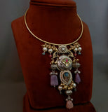 WEAR ME EXCLUSIVE DESIGNER NECKPIECE