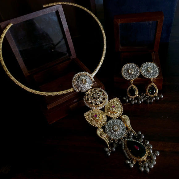 WEAR ME EXCLUSIVE DESIGNER NECKPIECE WITH EARRINGS