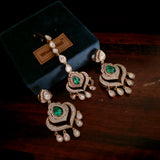 VICTORIAN EARRINGS AND MAANGTIKKA SET