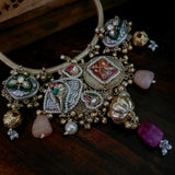 WEAR ME EXCLUSIVE DESIGNER NECKPIECE