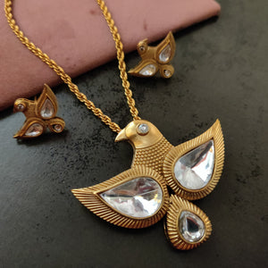EXCLUSIVE BIRD HANGING NECKLACE WITH EARRINGS