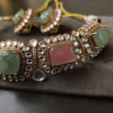 EXCLUSIVE NATURAL STONE KUNDAN CHOKER WITH EARRINGS