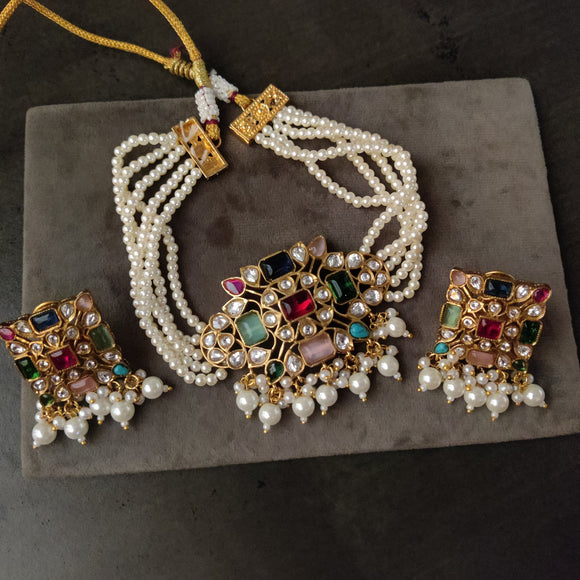 DESIGNER MULTI COLOR KUNDAN CHOKER WITH EARRINGS
