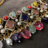 EXCLUSIVE NATURAL STONE CHOKER WITH EARRINGS