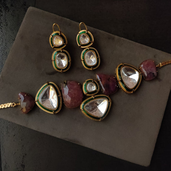 REAL SEMI PRECIOUS STONE AND POLKI KUNDAN DESIGNER CHOKER WITH EARRINGS