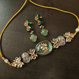 NATUAL FLOURITE STONE CHOKER WITH EARRINGS
