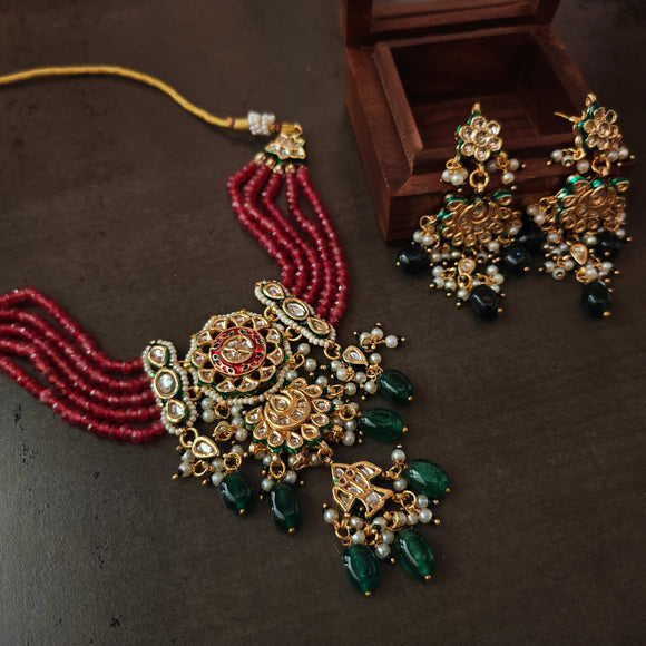 FINEST QUALITY BIKANERI KUNDAN CHOKER WITH EARRINGS