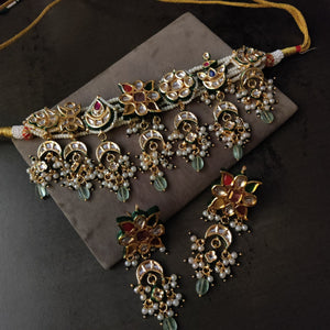 FINEST QUALITY DESIGNER BIKANERI KUNDAN CHOKER WITH EARRINGS AND REAL FLOURITE HANGING