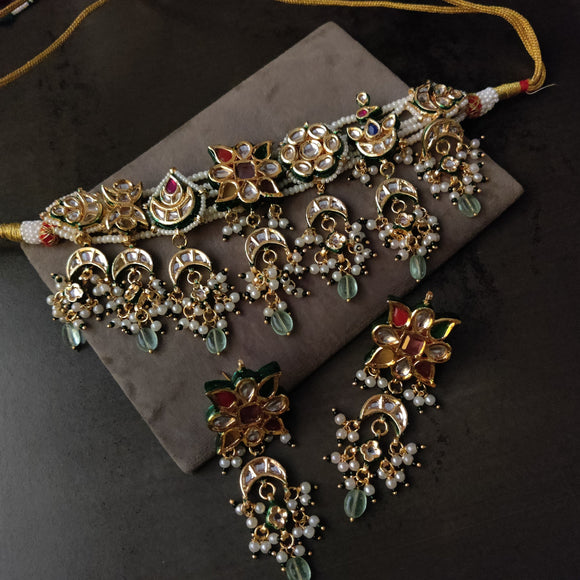 FINEST QUALITY DESIGNER BIKANERI KUNDAN CHOKER WITH EARRINGS AND REAL FLOURITE HANGING