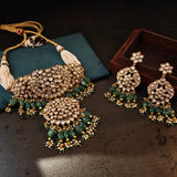 EXCUISITE DESIGNER POLKI KUNDAN CHOKER WITH EARRINGS AND FLUORITE STONE HANGINGS