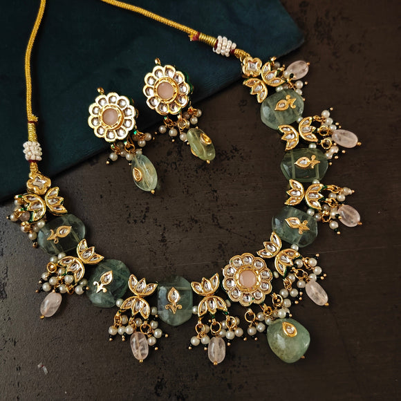 FINEST QUALITY BIKANERI KUNDAN NECKLACE WITH SEMI PRECIOUS STONE HANGINGS AND EARRINGS