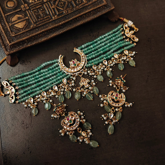 CHAAND CHOKER WITH EARRINGS