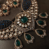 EXQUISITE POLKI KUNDAN DOUBLET STONE CHOKER WITH EARRINGS