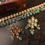 BIKANERI KUNDAN CHOKER WITH EARRINGS AND FLUORITE HANGINGS