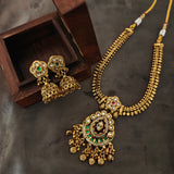 EXCLUSIVE TEMPLE CHOKER WITH EARRINGS